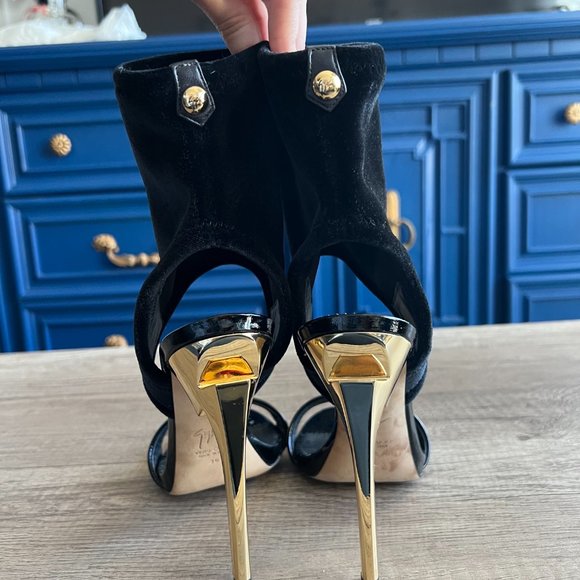 Brand New Never Worn Giuseppe Zanotti Lightning Bolt Heels - Picture 7 of 9